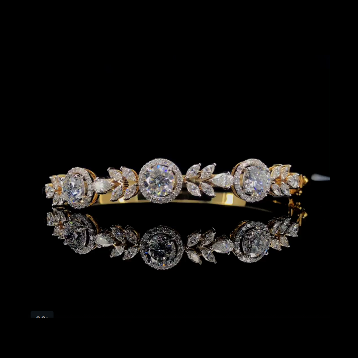 Shine Bright – 5.37 Ct Lab Grown Diamond Bracelet in 18k Yellow Gold