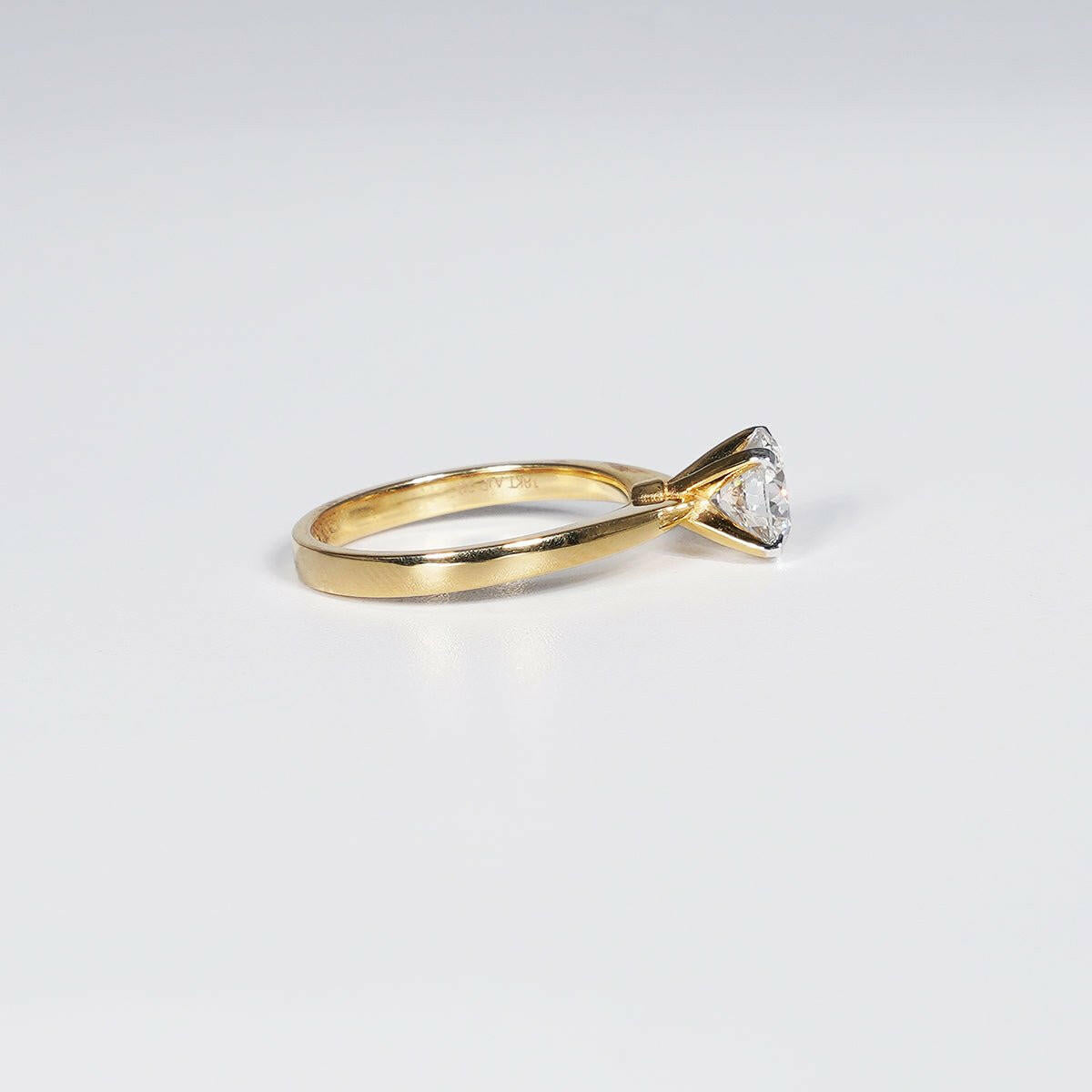 1.20ct Brilliant Round Lab Grown Diamond Ring in 18K Yellow Gold.