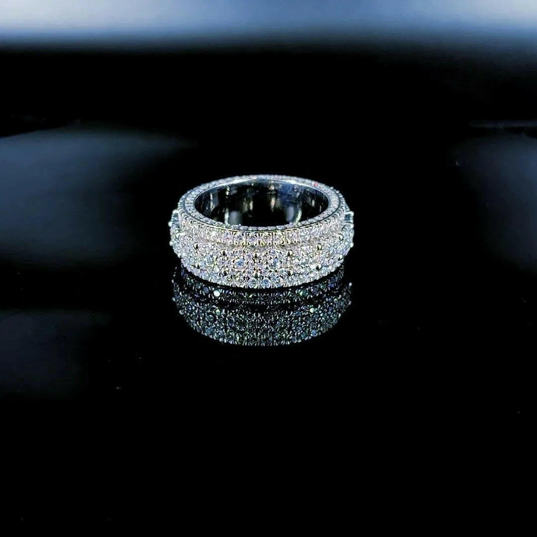 14 k gold 6 carat diamond studded men’s diamond band.