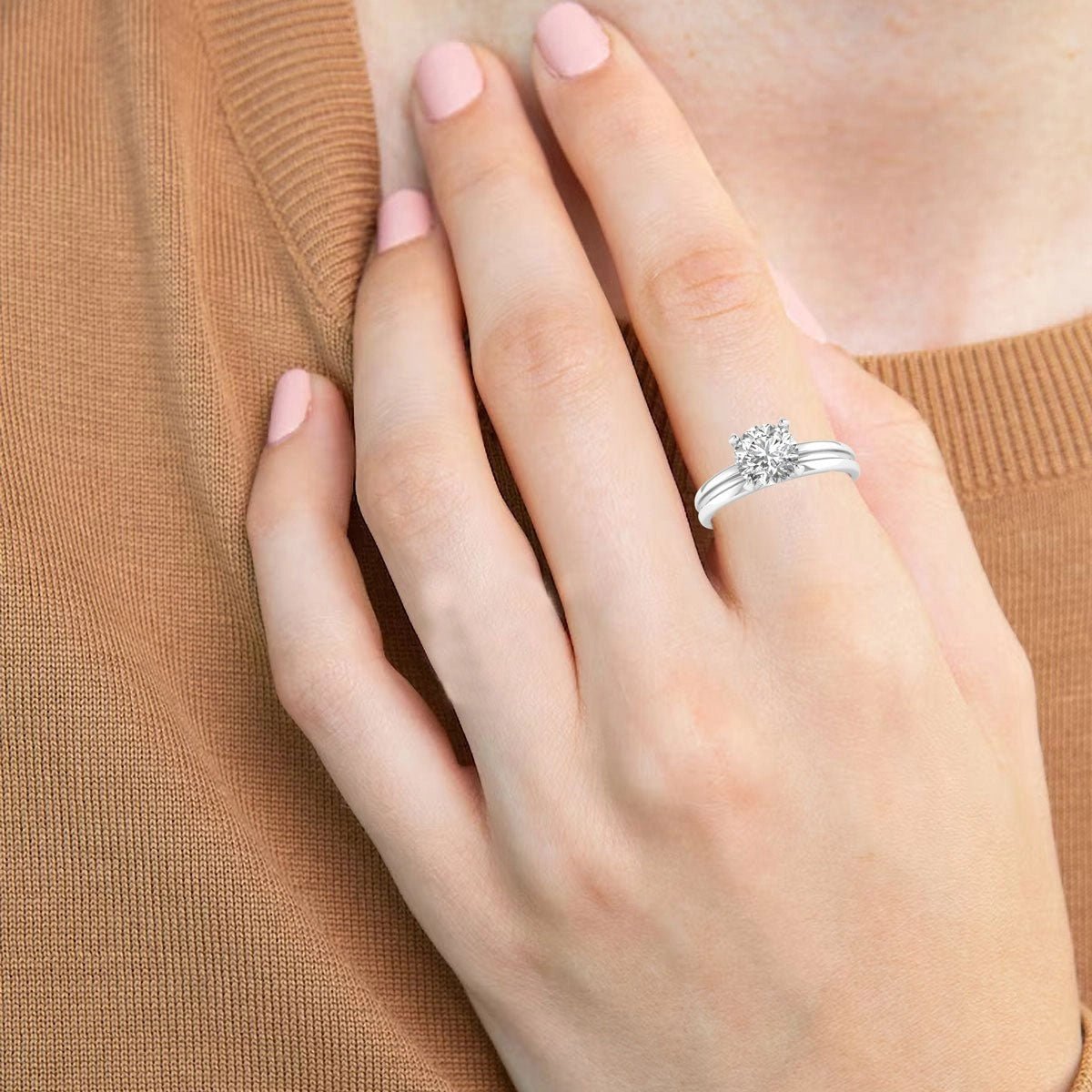 14K White Gold 4-Prong Ring with a Dazzling 1.00 Carat Lab Grown Diamond.