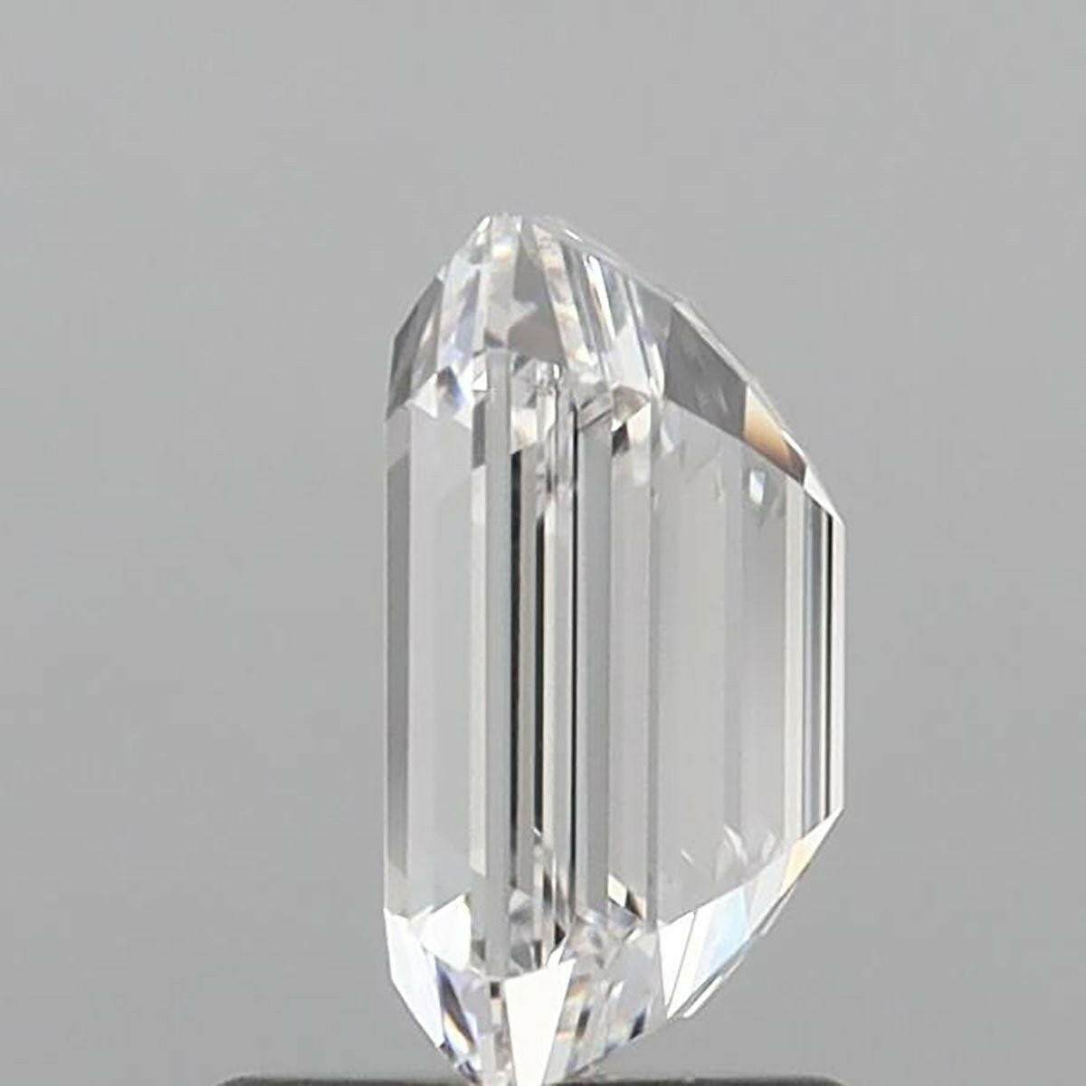 1.53ct Lab-Created Emerald Shaped Diamond.