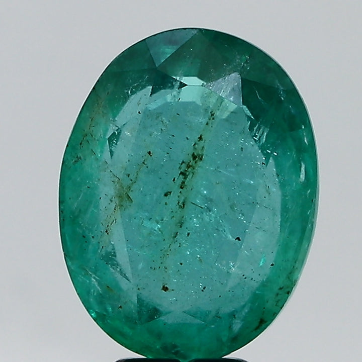 5.53Carat 6.25Ratti Natural Zambian Oval shape Green Emerald Gemstone.