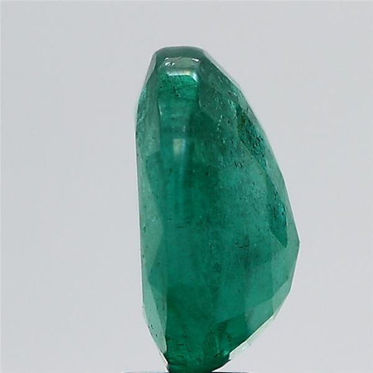 5.71Carat 6.28Ratti Natural Zambian Oval shape Green Emerald Gemstone.