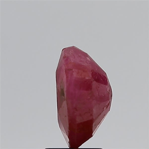 3.9 Carat 4.29 Ratti Natural mozambique Oval shape red Ruby Gemstone.