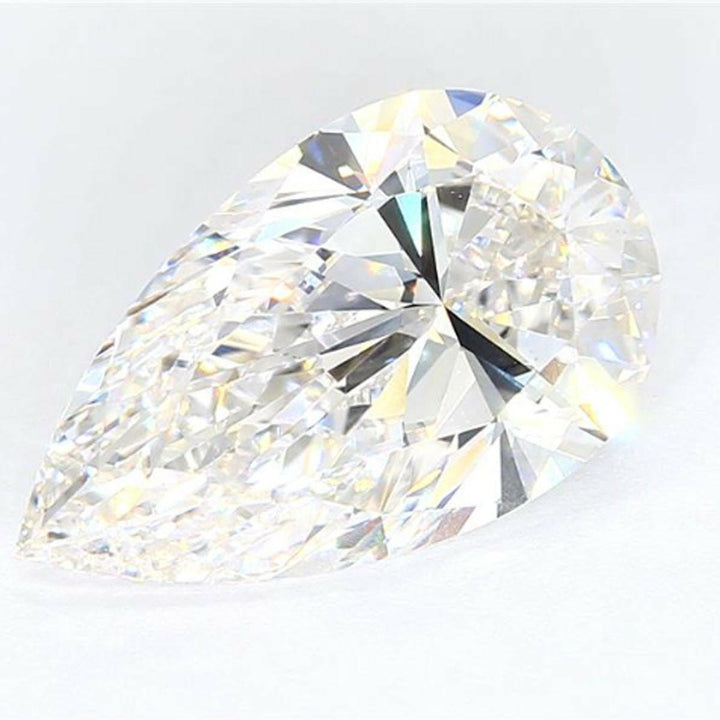 4.01 carat Pear-Shaped Elegance the Timeless Beauty of Lab-Grown Diamond.