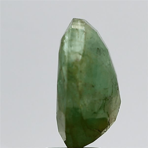 4.7 Carat 5.25 Ratti Natural GII Certified Zambian Oval shape Green Emerald Gemstone.