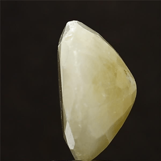 5.72 carat 6.29 ratti IGI-GTL certified natural Ceylonese oval shape yellow sapphire stone.