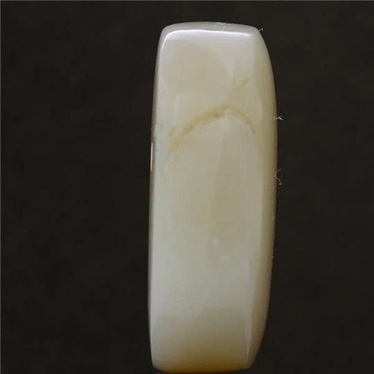 9.8 carat 11 ratti natural Austrailian oval shape opal stone.