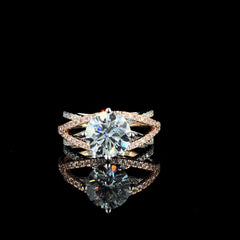 3.74 ct Lab-Grown Round Diamond Ring – Timeless Beauty, Sustainable Luxury
