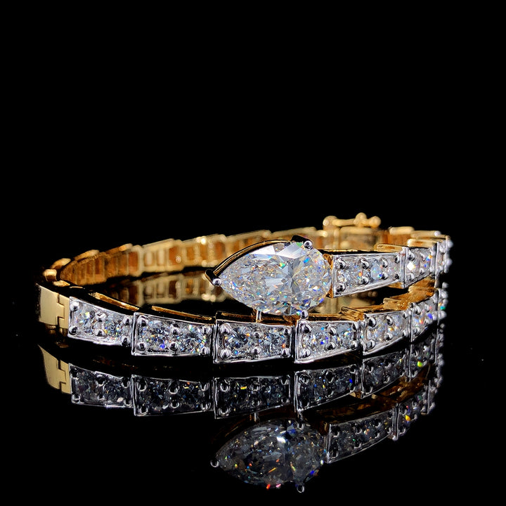 11.36ct Lab-Grown Diamond Pear Shape Bracelet In 14k Yellow Gold