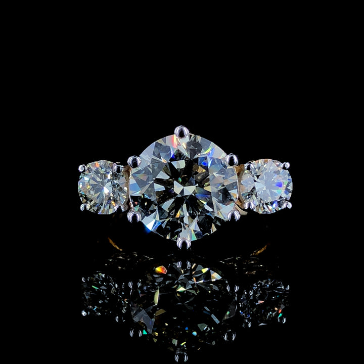 5.05ct Natural Diamond Round Shape Ring In 18k Yellow Gold