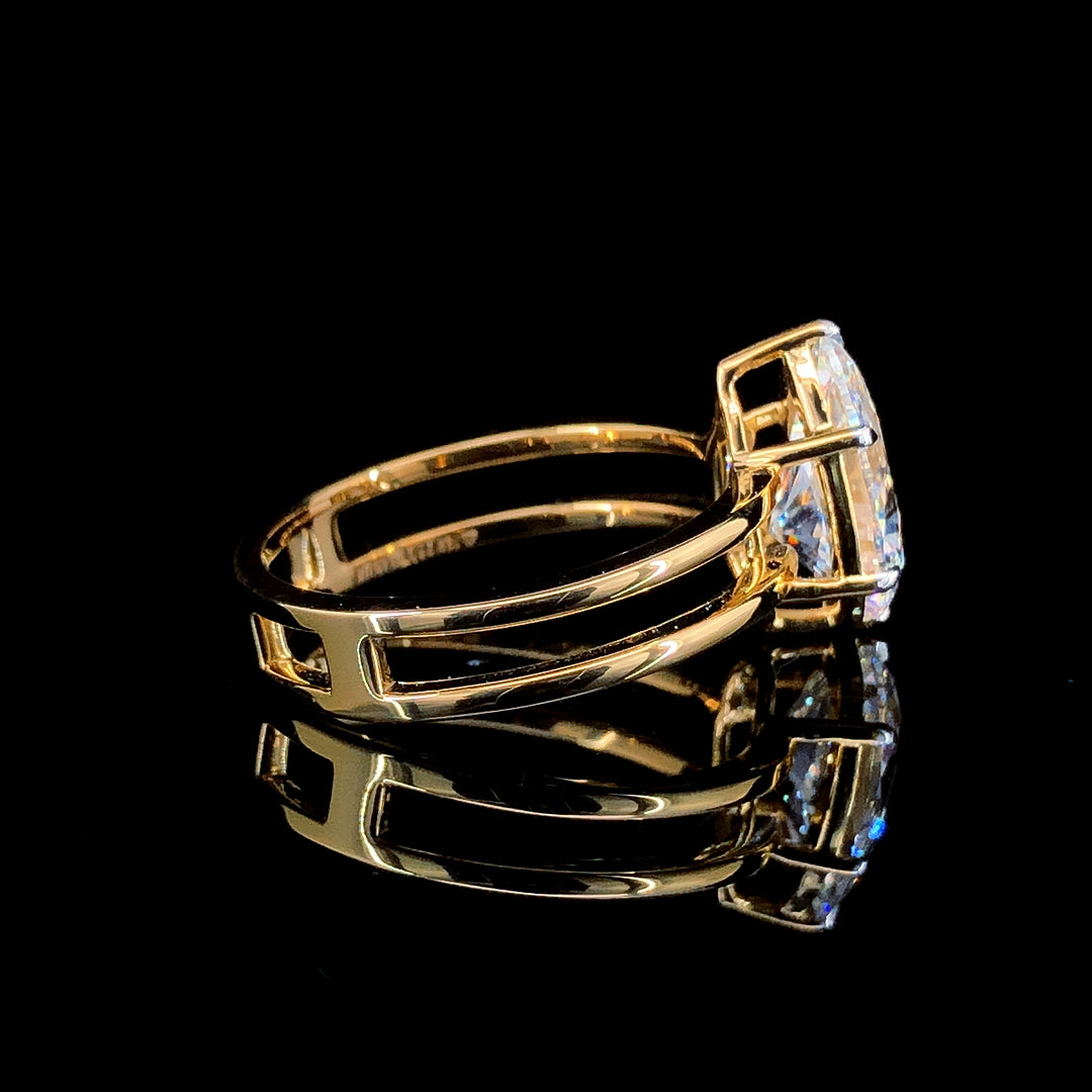 2.31ct Pear Diamond Ring in 18K Gold | SolitaireMart