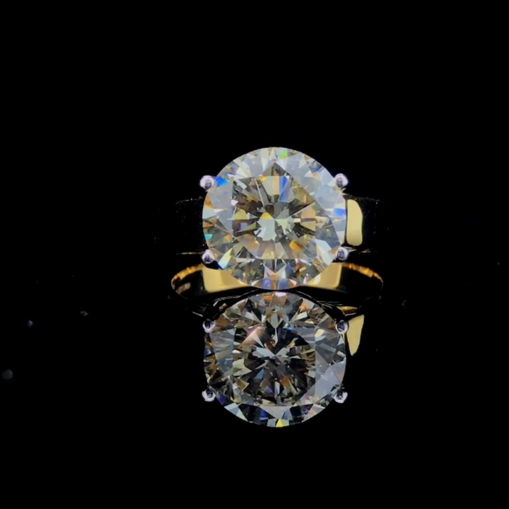 Exquisite 6.02 Ct Lab Diamond Ring in Pure 18K Yellow Gold