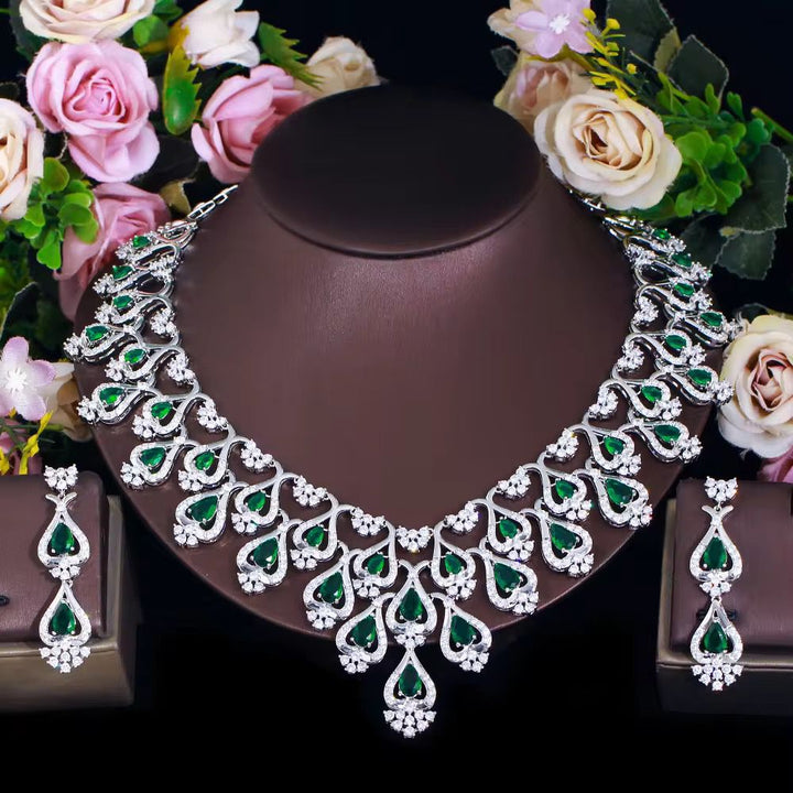 200 Ct Lab Grown Emerald & 75.00 Ct Lab Diamond Necklace Set in 14K White Gold
