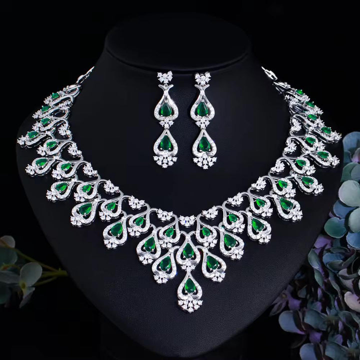 200 Ct Lab Grown Emerald & 75.00 Ct Lab Diamond Necklace Set in 14K White Gold
