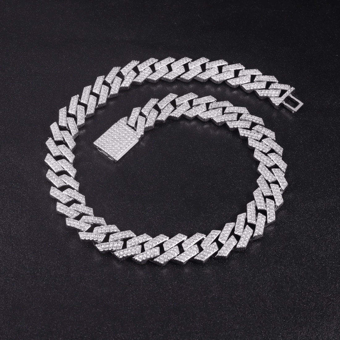 Captivating Brilliance: 14K Gold 6ct Lab-Grown Diamond Cuban Bracelet.