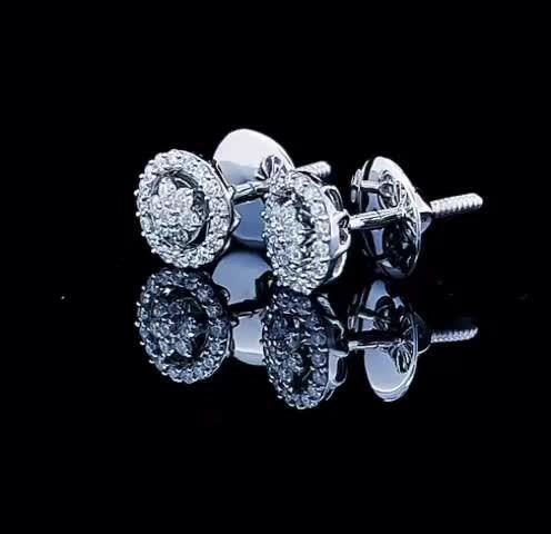 Celestial Spark: 14K Gold Men's Stud Earring with a 3ct Lab-Grown Diamond.