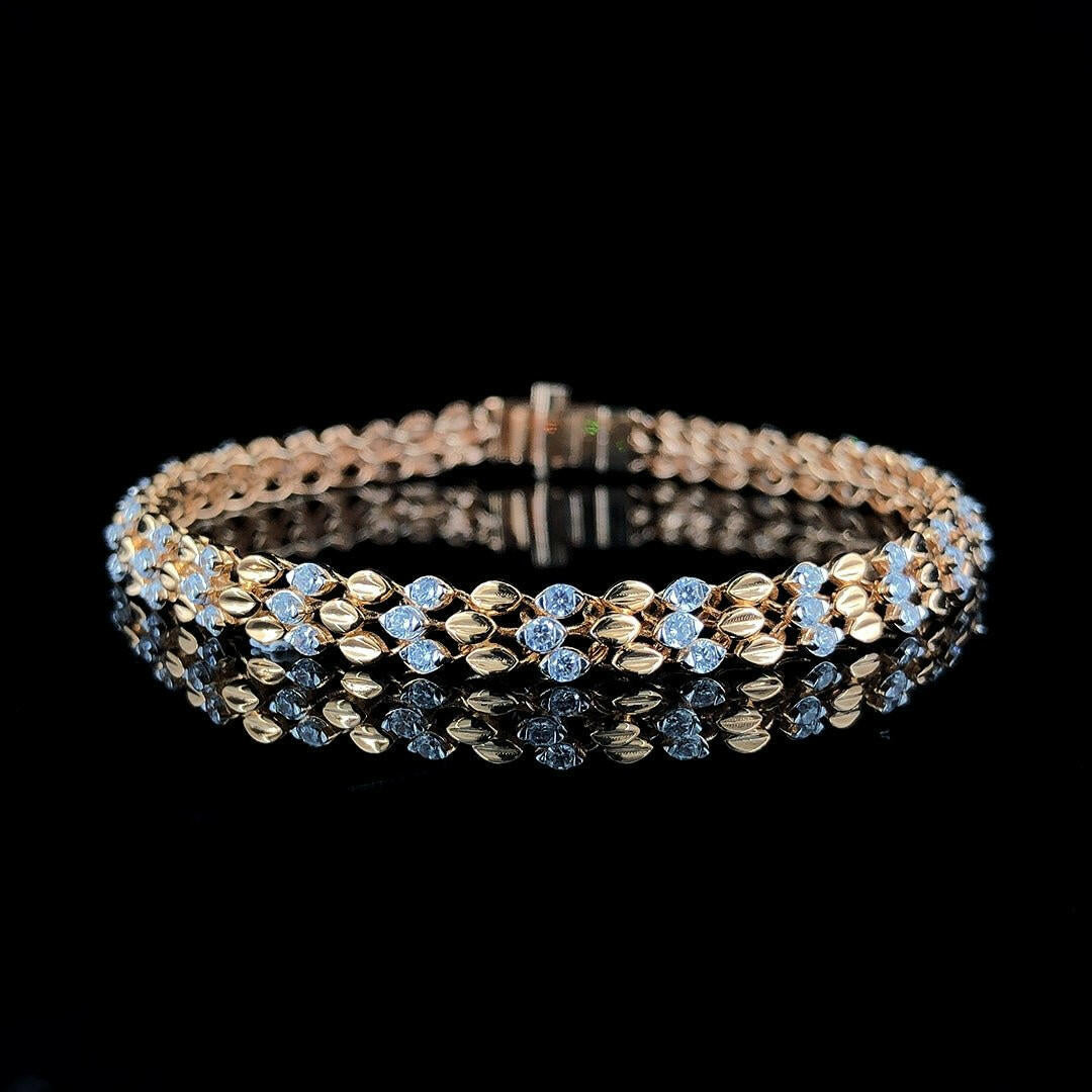 Diamond Brilliance: The Captivating 18K Gold Bracelet Accented with 1.296ct Diamonds.