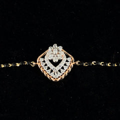 Elegant 18K Gold Bracelet with 0.259ct Diamond Accent: A Harmony of Brilliance and Craftsmanship