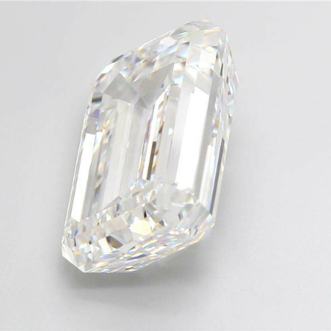 Emerald Shaped 10.46 carat Lab Grown Diamond for a Luxurious Look.
