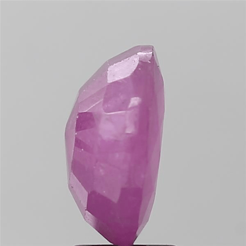 4.75 Carat 5.23 Ratti Natural Mozambique Oval Shape pink Ruby Gemstone.
