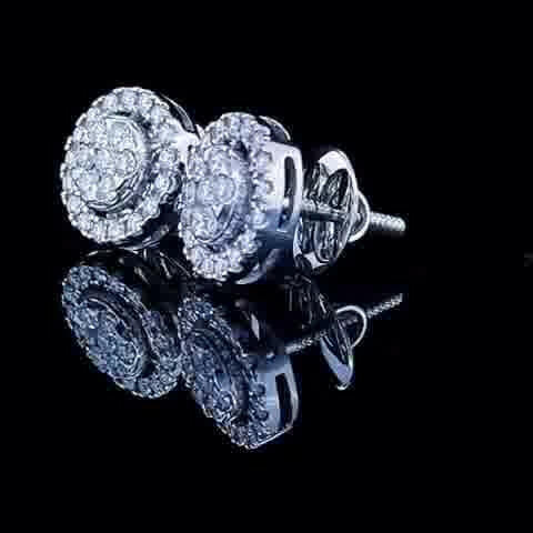 Modern Elegance: Men's 14K Gold Stud Earring with a 3.3ct Lab-Grown Diamond.