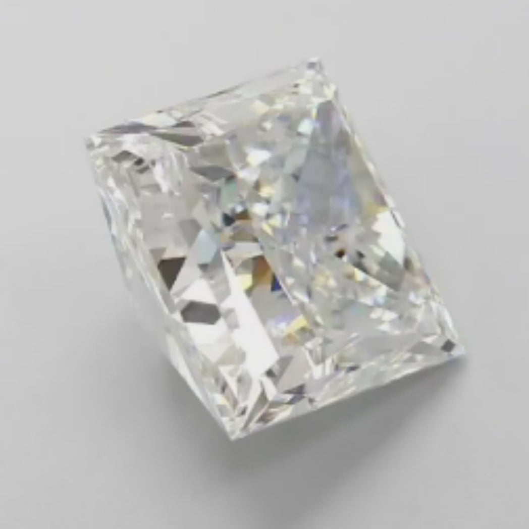 Discover the 5.00 Carat Princess Shape Lab Grown Diamond.