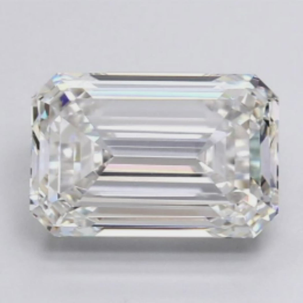 The Luxurious Appeal of 4.09 carat Emerald Cut Lab Grown Diamond.