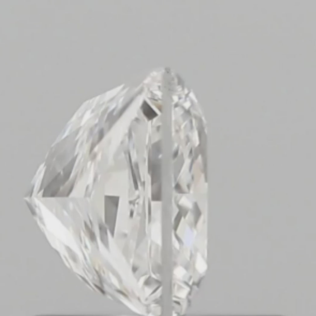 Sparkling Royalty 0.97ct The Princess Cut Lab Grown Diamond Collection.