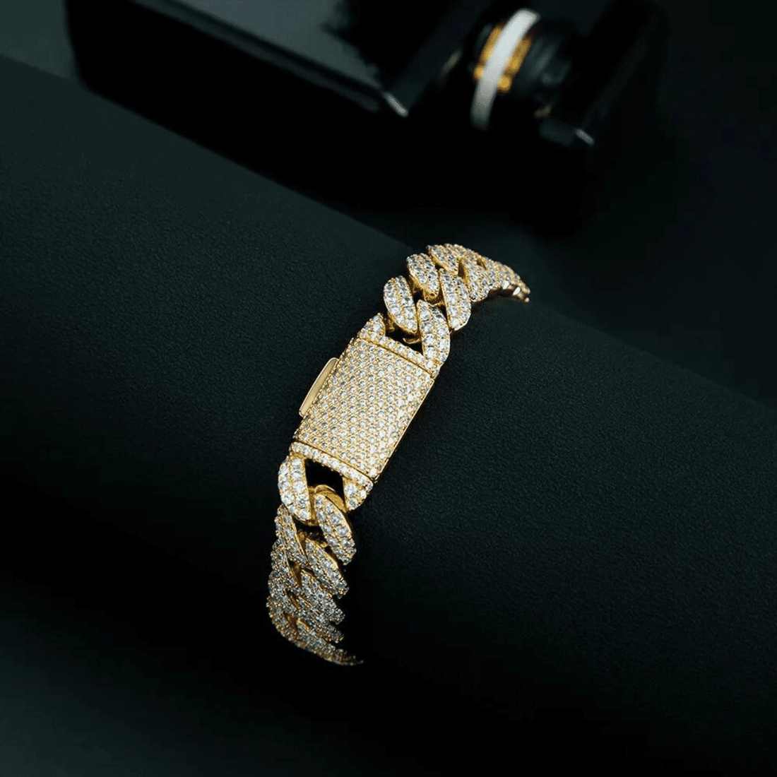 Radiant Brilliance: 14K Gold 6ct Lab-Grown Diamond Cuban Bracelet.