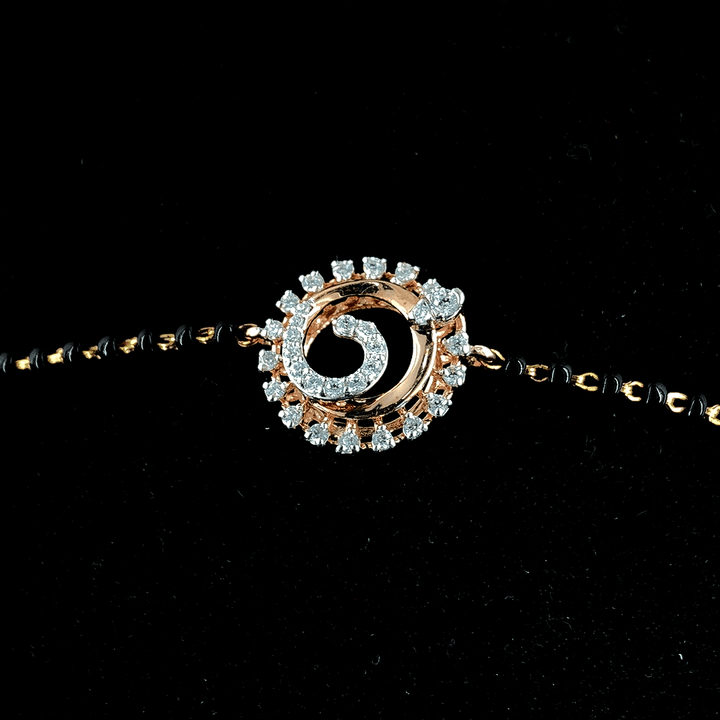 Sophisticated 18K Gold Chain Bracelet with 2.940ct Diamond Embellishment: Dazzling Elegance Redefined.