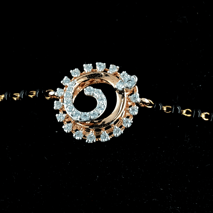 Sophisticated 18K Gold Chain Bracelet with 2.940ct Diamond Embellishment: Dazzling Elegance Redefined.