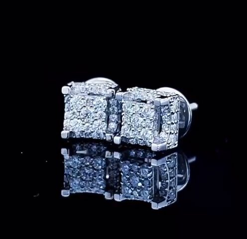 Urban Brilliance" 14K Gold and Lab-Grown Diamond Men's Stud Earring.