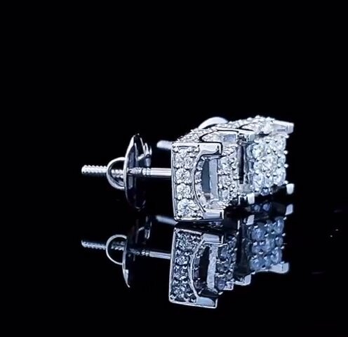 Urban Brilliance" 14K Gold and Lab-Grown Diamond Men's Stud Earring.